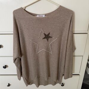 Bazar Women’s Tan Star Sweater